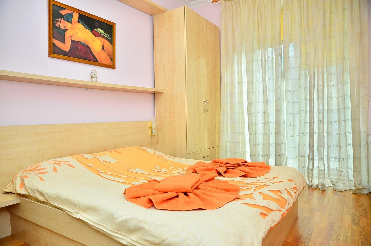 Appartement Bolshaya Vasilkovskaya 12 à Kiev Extérieur photo